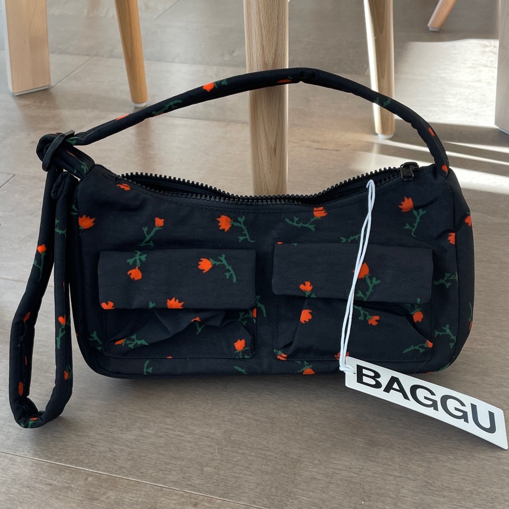 NWT Baggu Cargo Shoulder Bag, Painted Wildflower